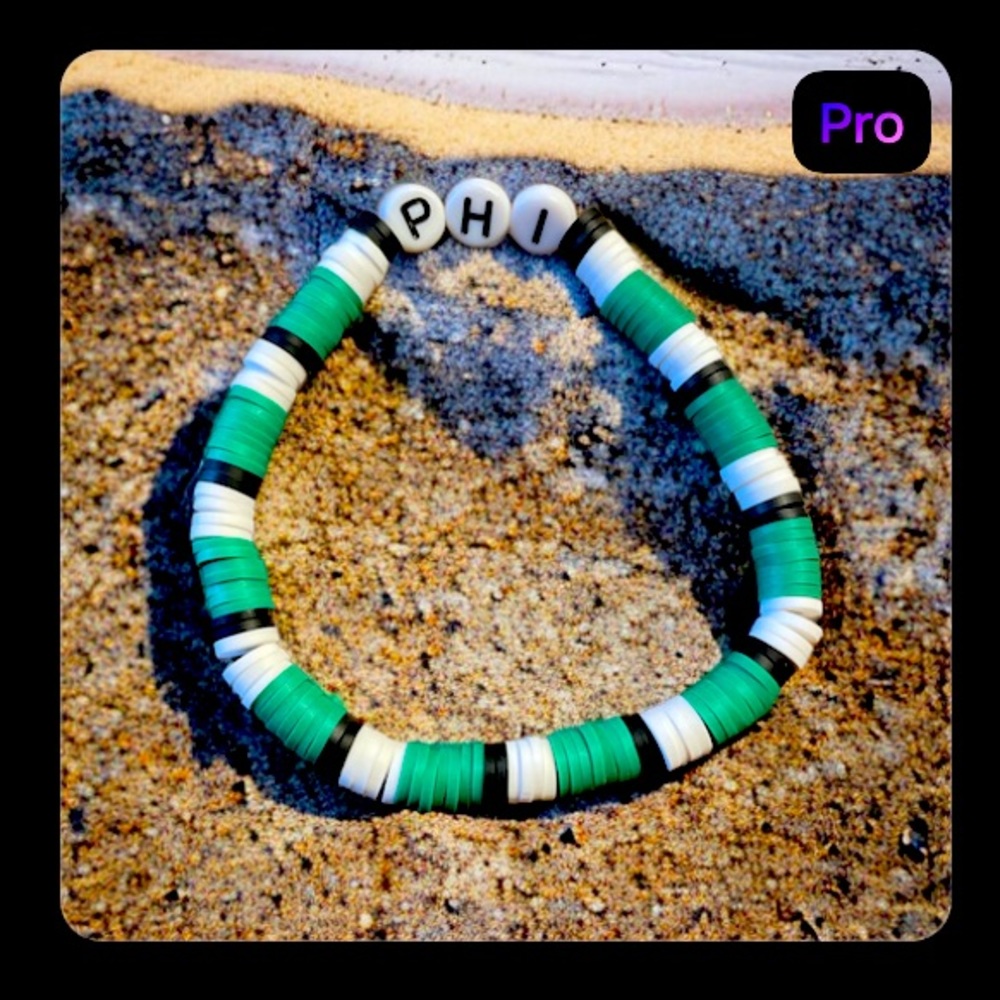 “NFL Philly Vibe” Clay Beaded Bracelets will make to size.